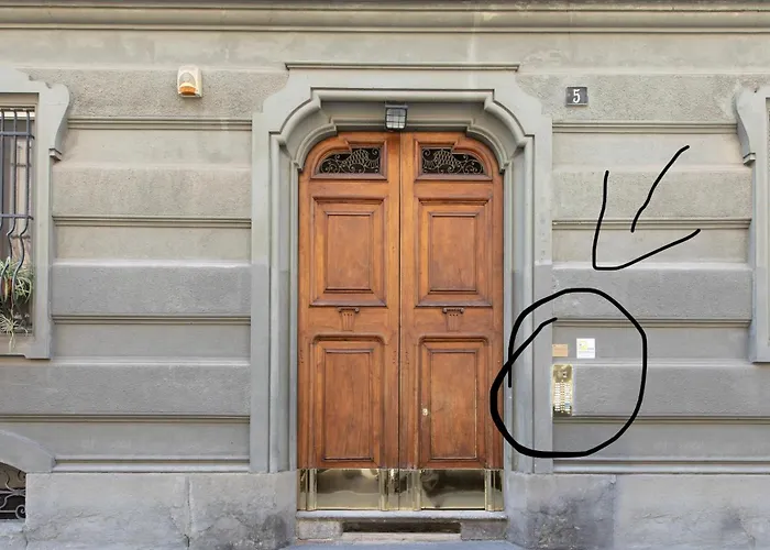 Porta Venezia- Design Apartment, 2-Bedrooms, Netflix, Wifi
